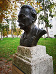 Buste de G. Jantzy fondateur de l'Harmonie du Troisème Canton (H3C) dans le square Jantzy.