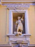 Particolare della Facciata, Statua di San Michele: Archangelorum Principi Devotus Populus (Ego te Protego)