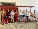 Miguel Briones, Juan Manuel Pérez Alarcón y Eduardo Ordoñez, junto a los componentes del plantel 