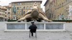 La tortue de Jan Fabre est bien gardée