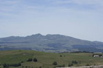 d'un côté vue sur le massif du Sancy ...