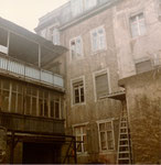 Hinterhof im unteren Bläsiring beim ehemaligen Bläsistift, 1970