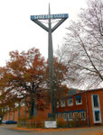 Der anfangs der 60er-Jahre an einem Samstagvormittag von der Firma Ed.Züblin&Co  aufgestellte Pylon der Carl Spaeter AG, 2015