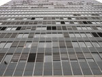 Die Fassade des ehemaligen CIBA-Hochhauses am Rhein bei der Dreirosenbrücke 2014 (heute NOVARTIS)