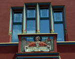 Der Balkon mit Fenster am Basler Rathaus, 2010