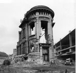 Der Abbruch der Bahnhofspost, die durch einen hässlichen Zweckbau ersetzt wurde, 1975