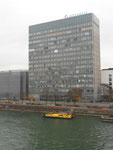 Das 1963/1964 erstellte CIBA-Hochhaus bei der Dreirosenbrücke, 2016