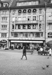 Das legendäre Blaser-Haus am Marktplatz im Jahre 1970. Ein Laden für alle Haushaltartikel.......