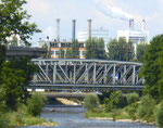 Eisenbahnbrücken über die Wiese und die Fabrikanlagen der Novartis, 2016