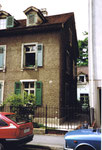 Das Vorder- und Hinterhaus am Bläsiring 129  (Vorderhaus Baujahr 1882 & Hinterhaus Baujahr 1900) kurz vor dem Abbruch 1990