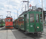 Betriebstag 50 Jahre Tramclub Basel: Der Trammotorwagen Be 2/2 Nr.156 und der Schneepflug Be 2/2 Nr.2022 beim Dreispitz-Depotareal, Juni 2018