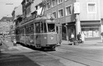 Der Tramzug Be 4/4 Nr. 463 auf der Linie 15 an der Haltestelle Johanniterbrücke, 1970. Die Linie 15 verkehrte zwischen St.Louis-Grenze und dem Bruderholz