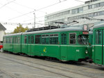 Der DÜWAG-Trammotorwagen Nr.642 vor dem Depot Dreispitz, Oktober 2015  (DÜWAG = DÜsseldorf WAGgon)