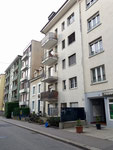 Die Häuser am Bläsiring 125 bis 131. Als einziges Haus der alten gemütlichen und schönen Einfamilienhäuser steht noch das Haus Nr. 127 der Familie Weder, Februar 2020