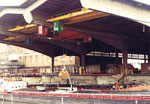 Die grosse und architektonisch sensationelle Umschlaghalle der Schweizerischen Reederei im Hafenbecken 1, 1979
