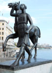 Schifflände, «Amazone, Pferd führend« 1926 - Plastik von Carl Nathan Burckhardt 1878-1928, Foto:  2001
