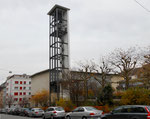 Die Johannes-Kirche im Bauhausstil der 30er-Jahre an der Mulhauserstrasse, Baujahr 1936 von den Archtekten Karl Egender und Ernst Friedrich Burckhard, 2016