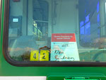 Hinweisschild im Trammotorwagen Be 4/4 Nr.659, September 2016