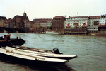 Die ehemalige Schiffsanlegestelle Klingental mit Blick Richtung Schifflände mit dem Personenschiff «Rheinfelden» der BPG, 1974