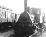 Die Rheinhafen-Dampflokomotive T3 der Schweizerischen Reederei auf einem Abstellgeleise beim Lok-Depot, 1970