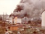 Ende der 70er-Jahre wurde in Neuallschwil am Baselmattweg ein leerstehendes Wohnhaus für eine Feuerwehrübung angezündet! Heute undenkbar!