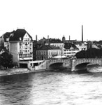 Die Mittlere Brücke mit dem Cafe Spitz und dem Modehaus WOHL (links), 1960