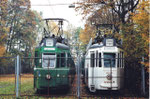 Zwei Trammotorwagen der Serie Be 4/4 stehen bereit zum Verschrotten. In der Abstellanlage Eglisee im Herbst, 2000