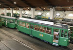 Ein schöner Tramzug mit Motorwagen Be 4/4 Nr.413 im Depot Dreispitz, Oktober 2021