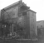 Der Abbruch der Gaskokerei in Kleinhüningen, 1975.