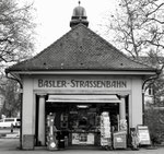 Das Strassenbahn-Häuschen an der Haltestelle Kannenfeldplatz, Baujahr 1926 im Jahre 1990