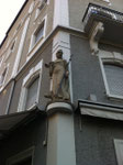 Heiliger Antonius, diese Figur wurde 2009 am Voltaplatz zum Haus des Cafe Florida versetzt, 2014
