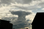 Atompilz über Basel beim Kannenfeldpark am Donnerstag 5.Juli 2018, abends. Ein ungewöhnliches, sensationelles Foto von einem Wolkengebilde! Fotograf: Theodor Unmüssig, Basel