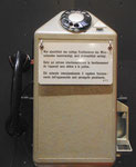 Ein Telefonapparat in den beliebeten und viel gebrauchten Telefonkabinen