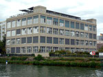 Das renovierte markante und schöne Gebäude bei der Einfahrt zum Rheinhafen Basel, 2015, Erbaut 1929 im Bauhausstil für die Färberei Schetty von der Firma Ed.Züblin& Cie AG (Architekt ?) 