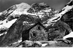 Ansichtskarte Fründenhütte S.A.C. Blümlisalphorn und Oeschinensee 248 (Photo Hs.Lörtshcer Frutigen)
