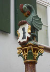 Der Basillisk auf dem Augustinerbrunnen in der Augsutinergasse im Mai 2016 