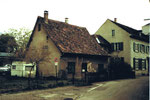 Kleinhüningen, die Schulgasse mit altem Fischerhaus im Jahre 1985
