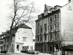 Das grosse Gebäude mit dem ACV (Allgemeiner Consumverein) in der Dorfstrasse in Kleinhüningen kurz vor dem Abbruch, 1962, Foto: Willi Roesen?