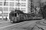 Ein Tramzug mit Trammotorwagen Be 2/2 Nr.211 auf der Linie 12 den Aeschenplatz einfahrend, 1969 (Die Linie 12 verkehrte zwischen Muttenz und der Schifflände)