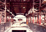 Die grossen Bahnhofshallen, die leider aus falsch verstandenem «Fortschrittswahn» abgerissen wurden und durch unzweckmässige und hässliche Bahnsteigdächer ersetzt wurden. 1982