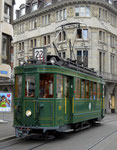 Hundert Jahre Tram nach St.Jakob. Der Motorwagen Be 2/2 Nr.215 auf der Linie 22 die Haltestelle Marktplatz anfahrend, 2016