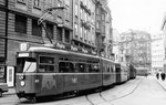 Trammotorwagen Be 4/6 DÜWAG Nr. 607 auf der Linie 6 an der Haltestelle Schifflände, 1969. Die DÜWAG waren beim Personal und den Fahrgästen sehr beliebt.