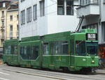 Der Gelenk-Trammotorwagen Be 4/6 Nr.676 an der Spiegelgasse, Endstation der Linie 16 im Jahre 2016
