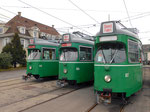 Das altbekannte «Gesicht» der erfolgreichen und beliebten DÜWAG-Trammotorwagen Nr.637, 651 und 653 vor dem Depot Dreisptz , Oktober 2025
