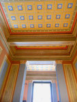 Der Eingang des 1913-1917 durch das Architekturbüro Vischer & Söhne erbaute «Natur- und Völkerkunde-Museumsgebäude« an der Augustinergasse, Mai 2017