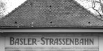 Der schöne Schriftzug am Tram-Wartehäuschen Kannenfeldplatz, 1990