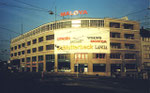 Die Schlotterbeck-Garage, Vorderansicht an der grossen Kreuzung bei der Markthalle, 1990