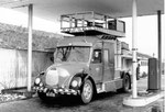 Ein BVB-Oberleitungsfahrzeug (Magirus Deutz) in der Garage Rankhof, 1975