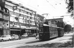 Tramzug Be 4/4 Nr. 420 auf der Linie 4 im Aeschengraben, die Haltestelle Aschenplatz anfahrend, 1969