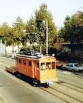Der BVB-Transport-Motorwagen Nr.2038 mit Lade-Anhänger am Spalenring, 1982